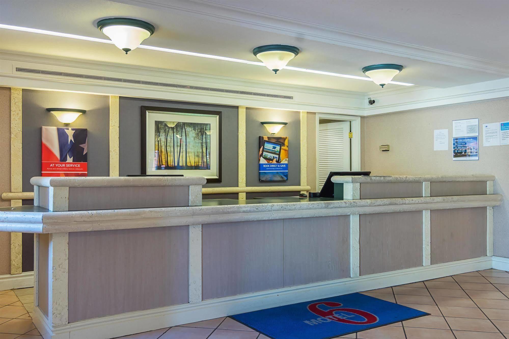 Motel Baymont By Wyndham Tulsa Broken Arrow Exterior foto